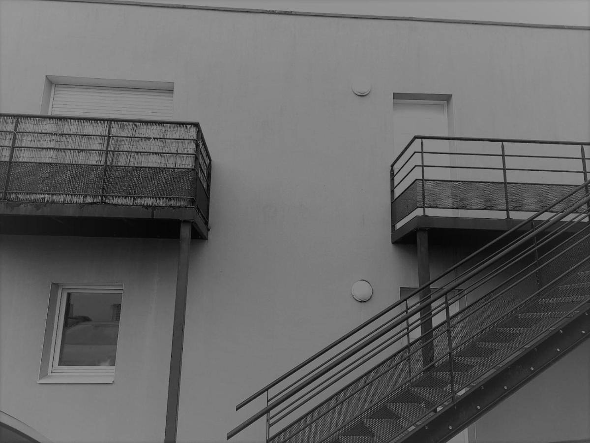 Appartement Aux Portes De Nantes, 2 Pieces Moderne Et Confortable Carquefou