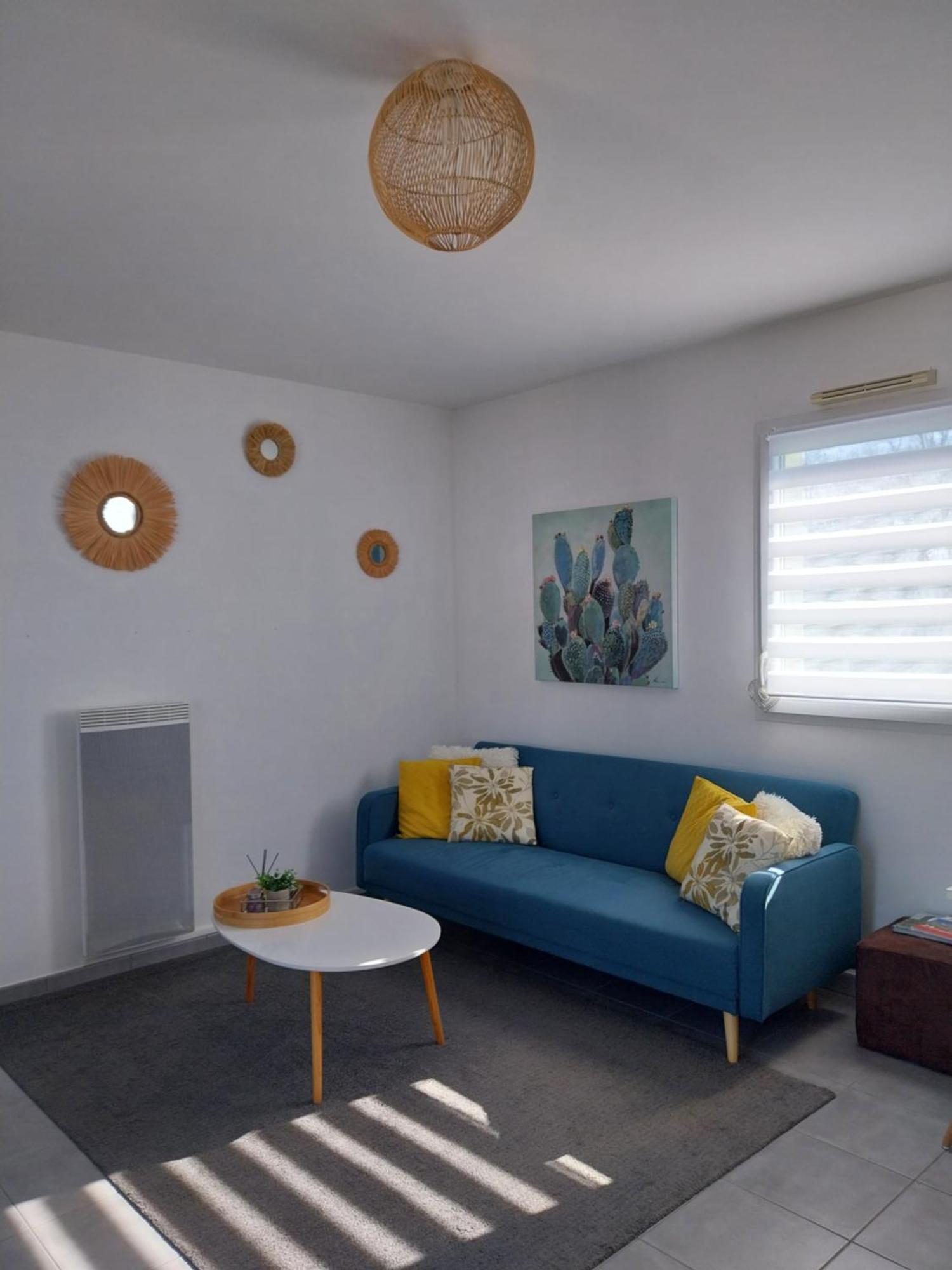 Appartement Aux Portes De Nantes, 2 Pieces Moderne Et Confortable Carquefou